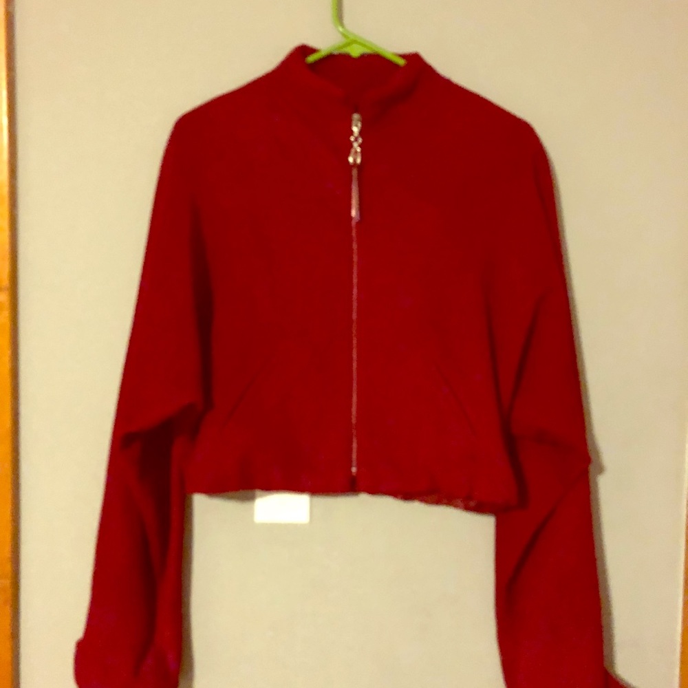 Marisa Minicucci 6 Cropped Coat Bat Sleeve